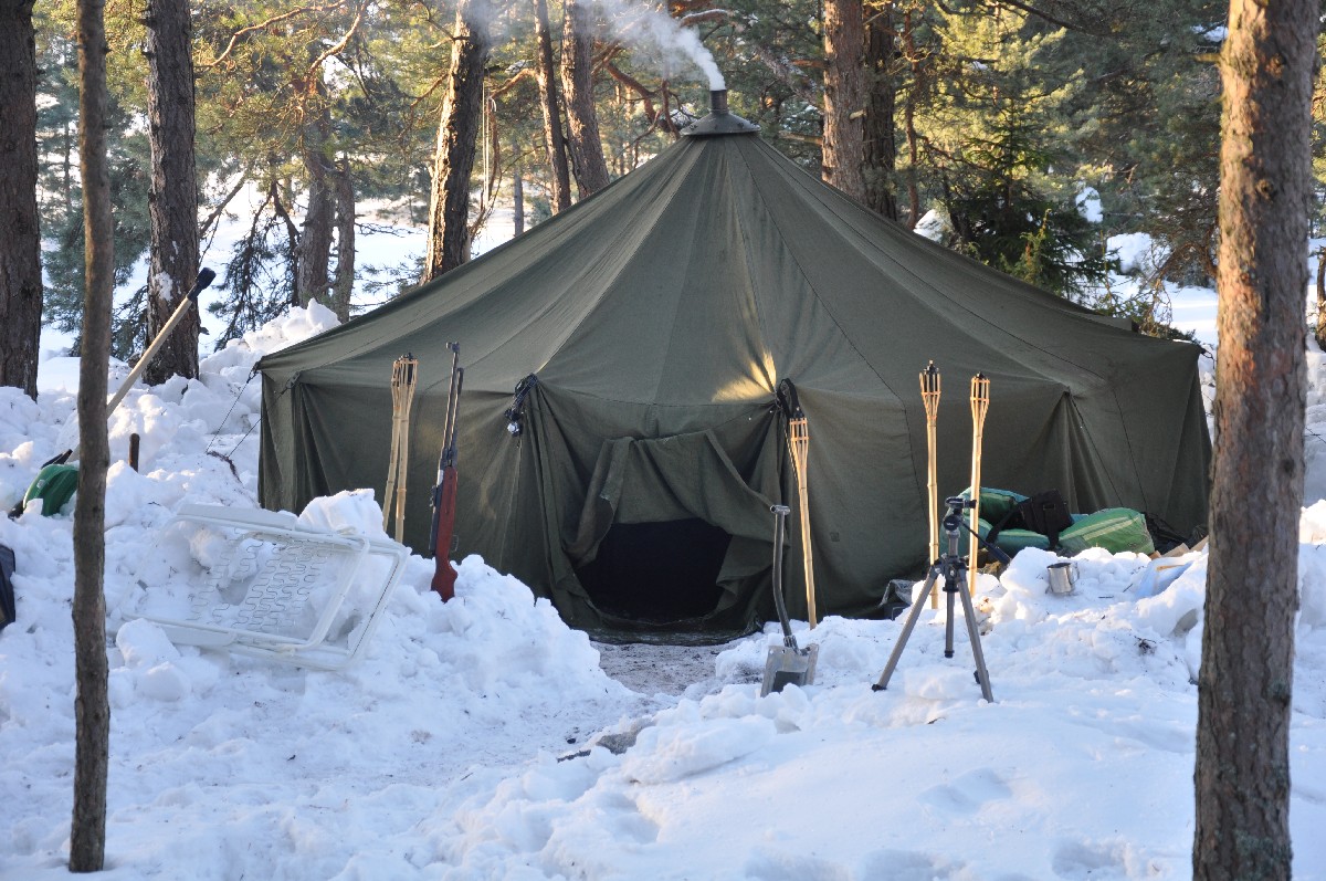 Swedish army 10 man tent. Matsirand. Holiday in Estonia, Matsi beach on winter.