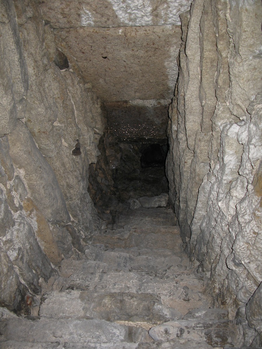 Medieval ventilation. Passages of the bastions Kiek in de Kök.