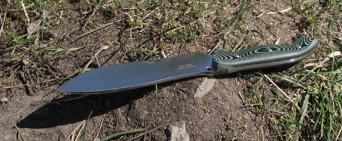Spyderco knife. Spring knives.