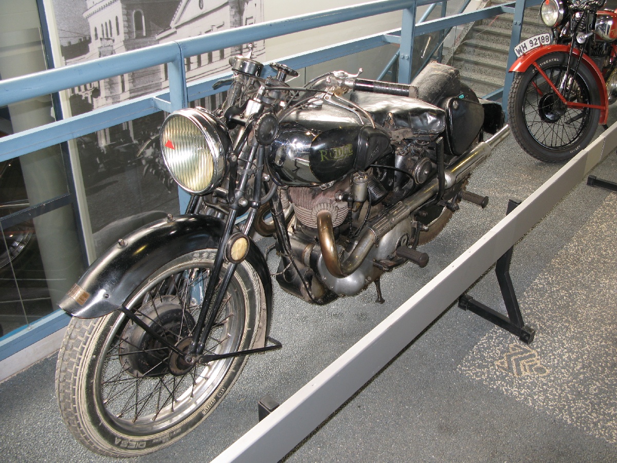 Мотоцикл RUDGE. Рижский Моторный музей.