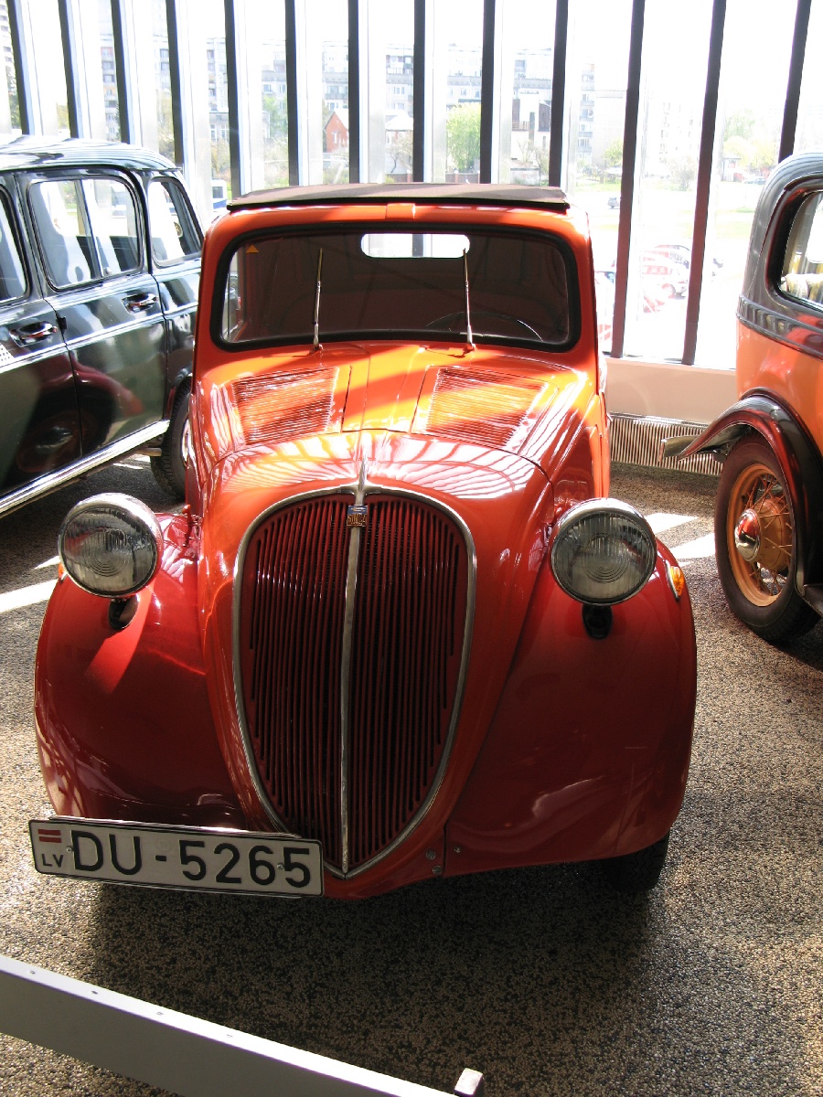 SIMCA - 5. (FIAT - 500). 1939. Riia motomuuseum.