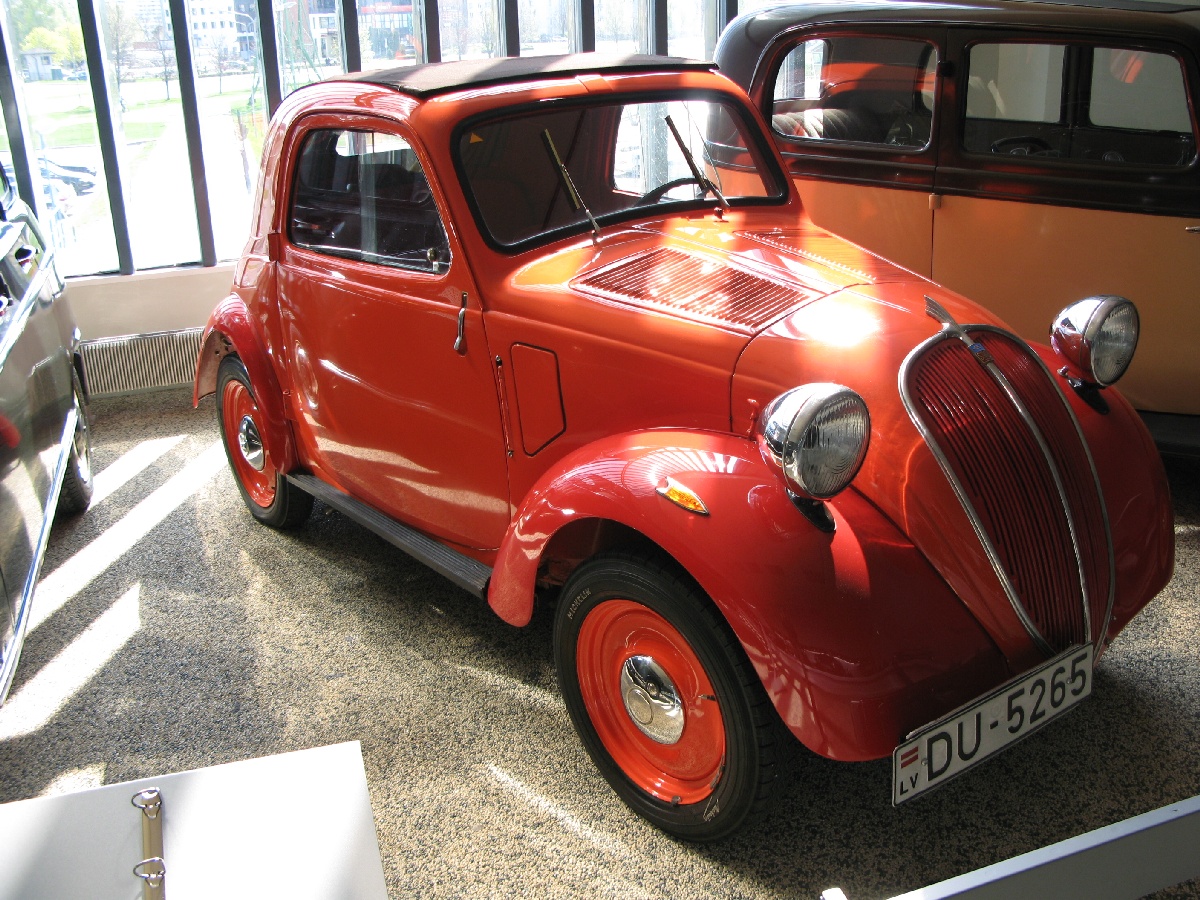 SIMCA - 5. (FIAT - 500). 1939. Рижский Моторный музей.