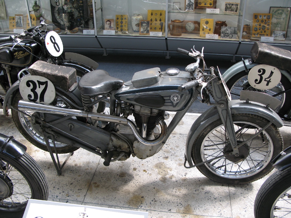Мотоцикл VICTORIA - KR35SS. 1938/1939. Рижский Моторный музей.