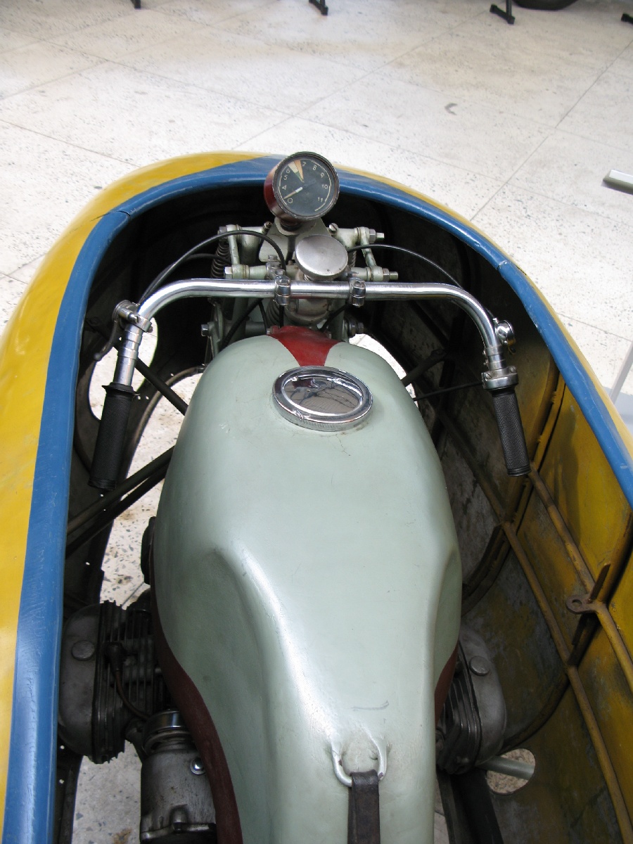 Мотоцикл EKE - 1 AR BLAKUSVĀĢI. 1952. Рижский Моторный музей.