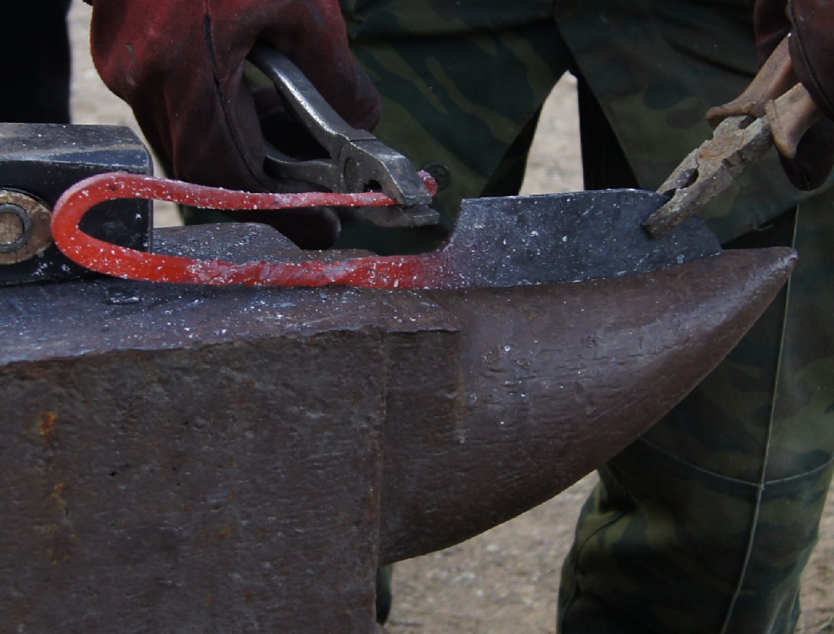 Blacksmith work. Alatskivi Estonia (Alatskivi Eesti), handmade knives