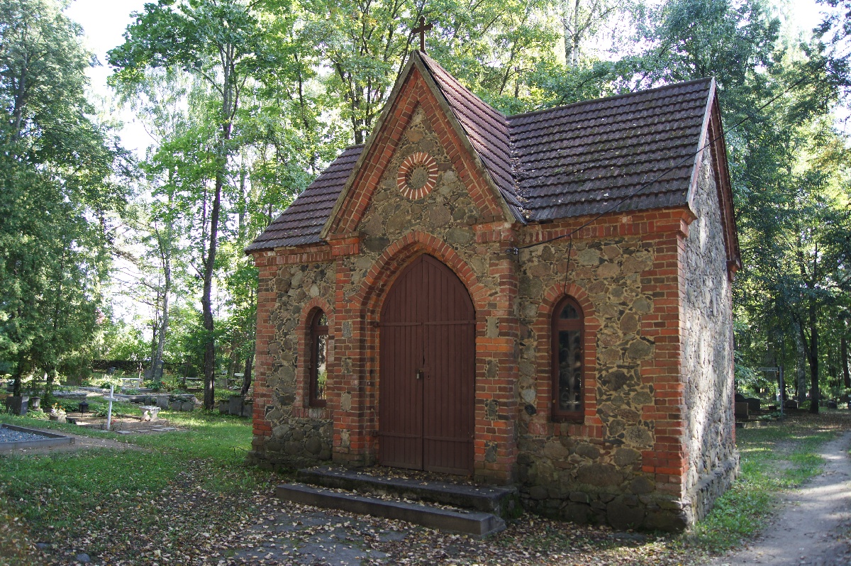 Chapel. Alatskivi cemetery.