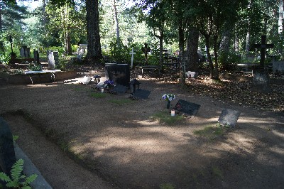 Alatskivi kalmistu.