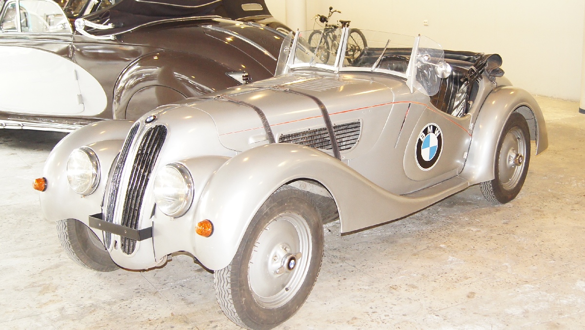 BMW 328, 1939. Riia motomuuseum.