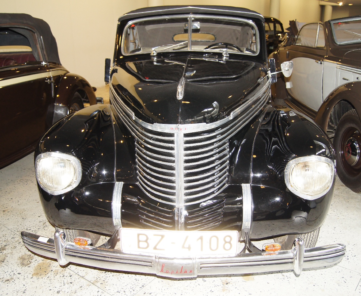 Opel Käpitan, 1939. Riia motomuuseum.