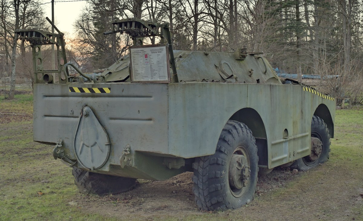 Бронированная разведывательно-дозорная машина (БРДМ-1). Музей Освободительной войны в Лагеди.