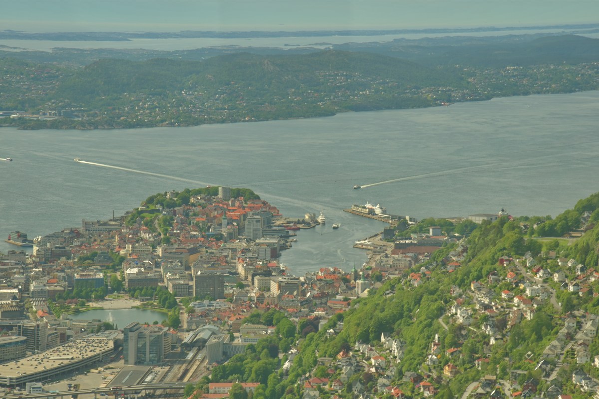  Норвегия, Берген, на горе.