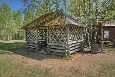 Место для палаток венемяе (Venemäe telkimisala)