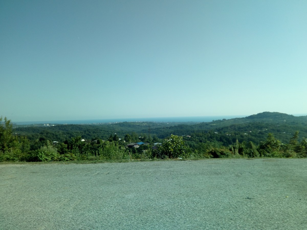  Абхазия - вид из окна машины.