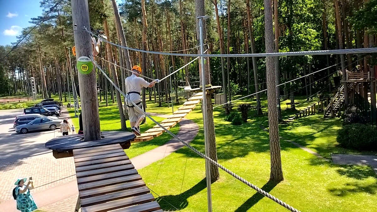  Канатный парк, аттракцион в Латвии.